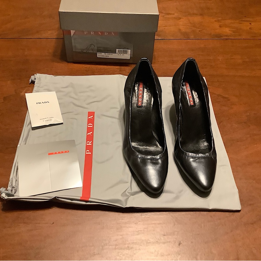 Prada Sz 36 Slate Grey Pumps